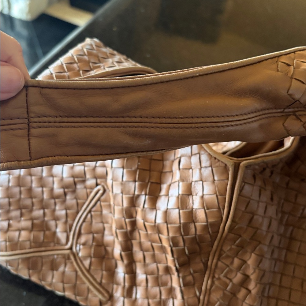Bottega Veneta Intrecciato Woven Leather Shoulder Bag in Brown - Picture 9 of 13